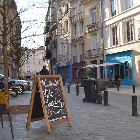 L'invitation Au Voyage Bed & Breakfast Bordeaux