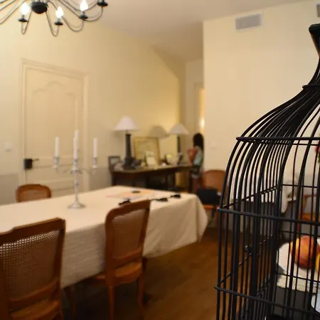 L'invitation Au Voyage Bed & Breakfast Bordeaux